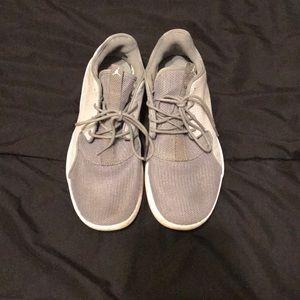 Jordan eclipses kids